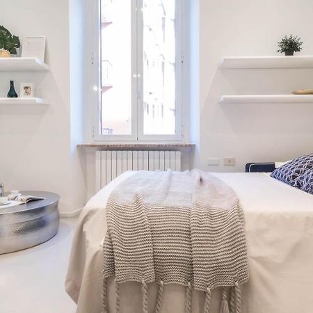 Joivy Spacious 1 Bedroom Apt Near S Agostino Metro ミラノ エクステリア 写真